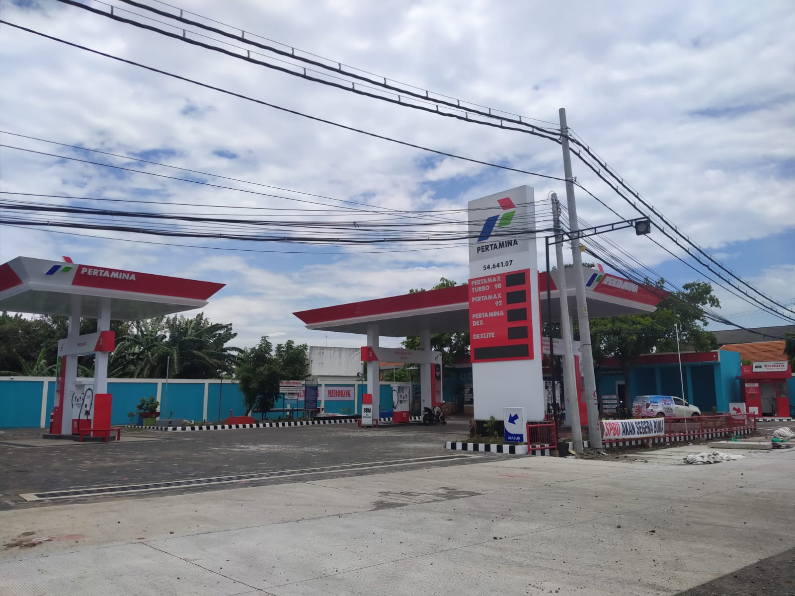 Dokumentasi proyek Renovasi SPBU 54.641.07 Semampir - Kediri